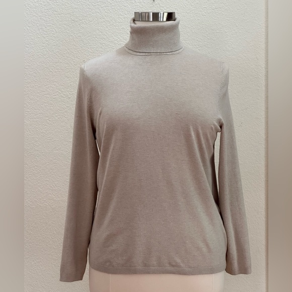 Chico’s sz 3 tan t-neck knit sweater - Picture 2 of 8
